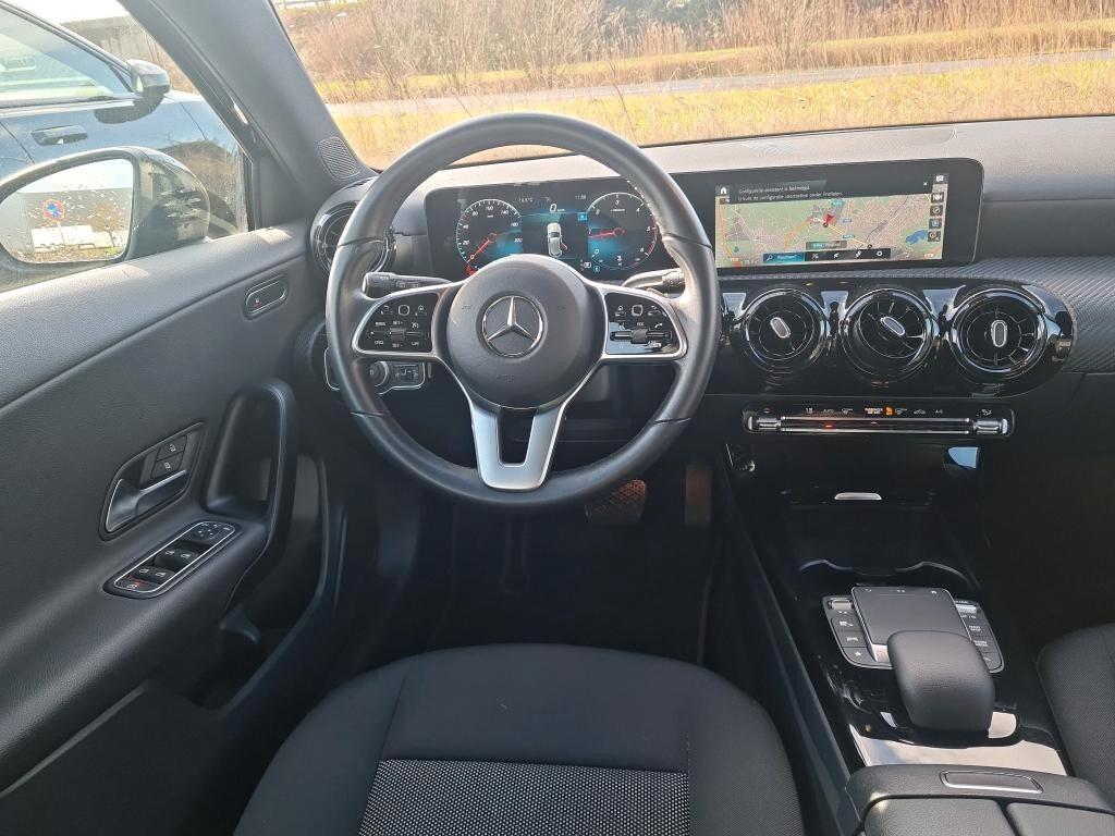 MERCEDES-BENZ A 180D 116CV AUTOMATIC BUSINESS SOLUTION ( NAVI PREMIUM - CRUISE - PARK ASSIST )