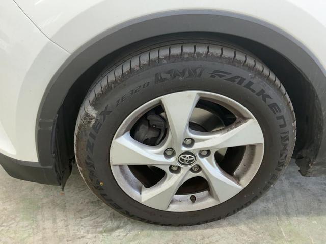 TOYOTA C-HR 1.8 Hybrid E-CVT Active