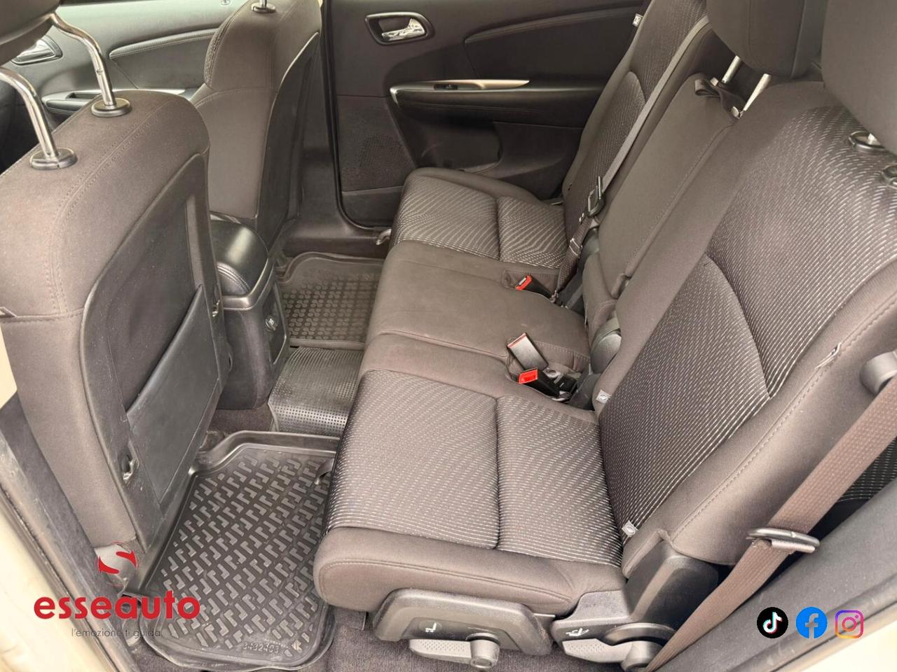 Fiat Freemont 2.0 Multijet 170 CV Cross 7 POSTI