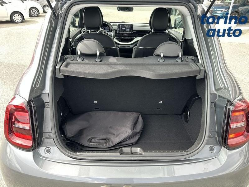 FIAT 500 Action Berlina