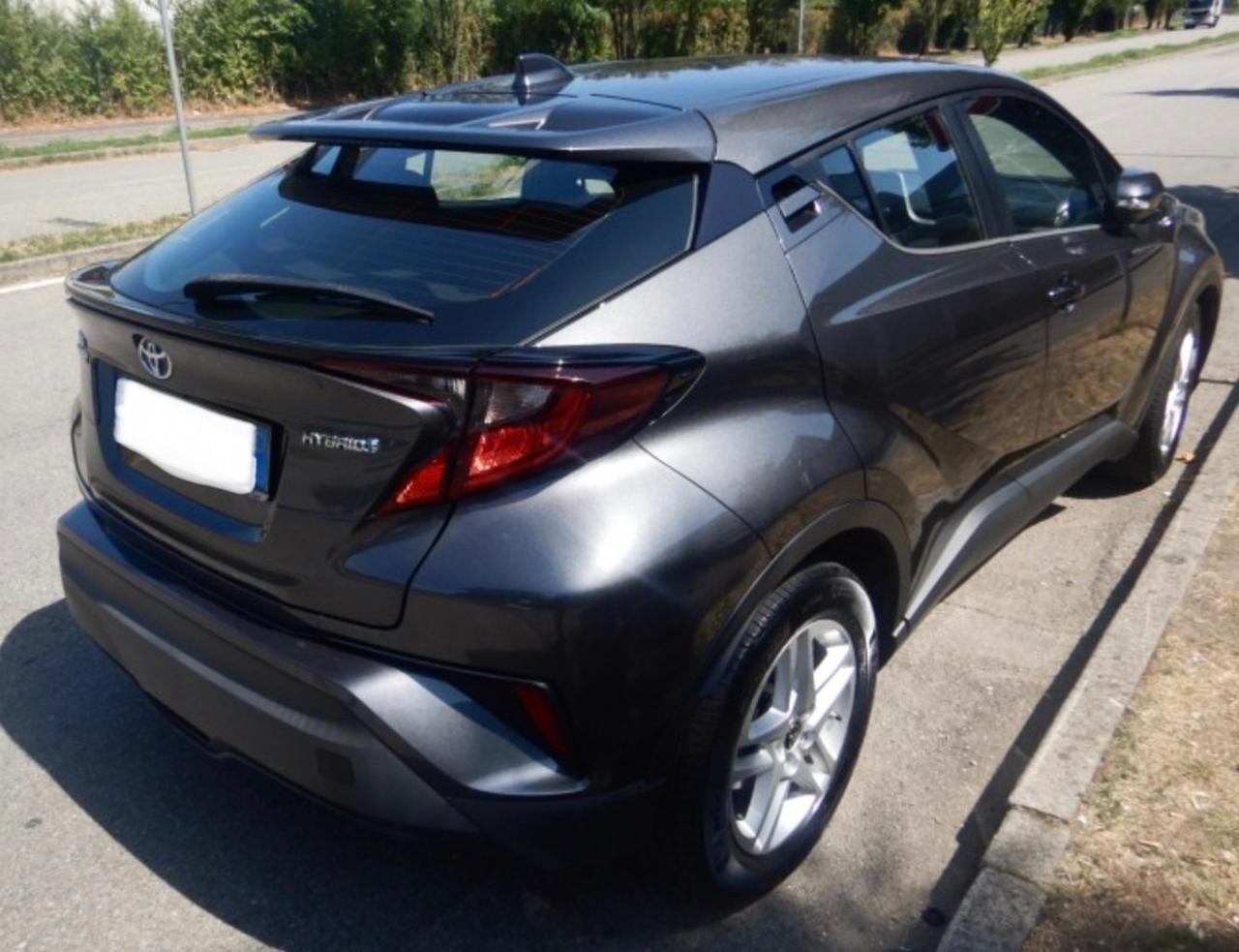 Toyota C-HR 1.8 Hybrid E-CVT Business