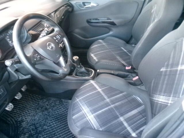 Opel Corsa 1.2 5 porte b-Color