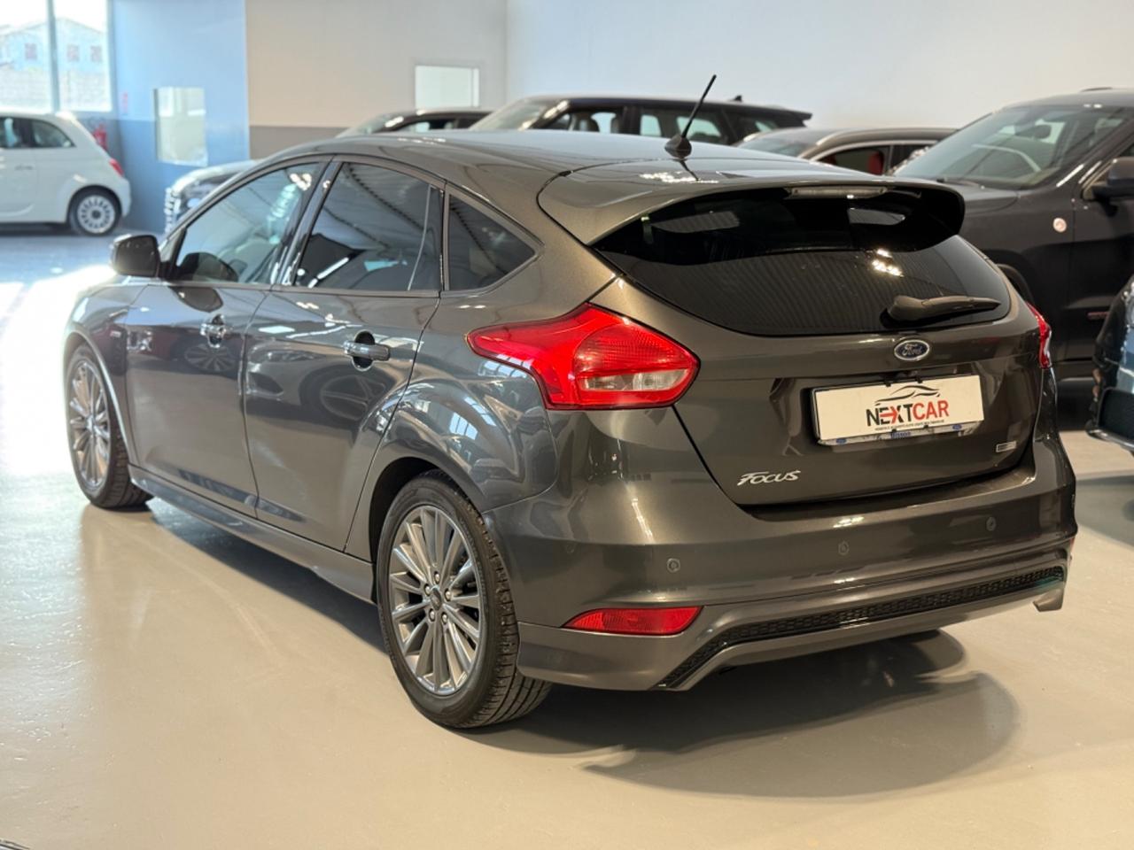 Ford Focus 1.0 EcoBoost 125 CV Start&Stop ST Line Business