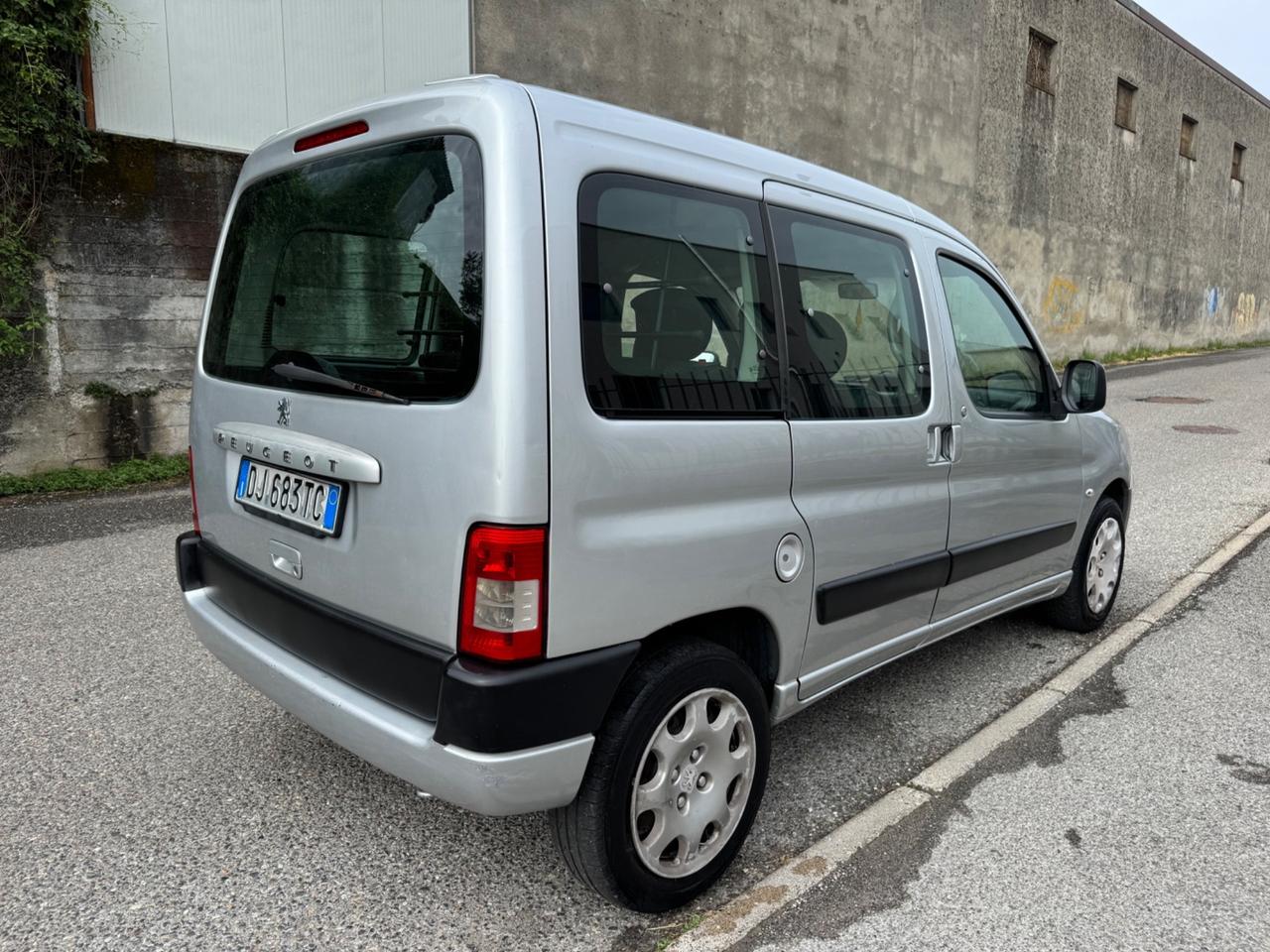Peugeot Ranch 4 Posti