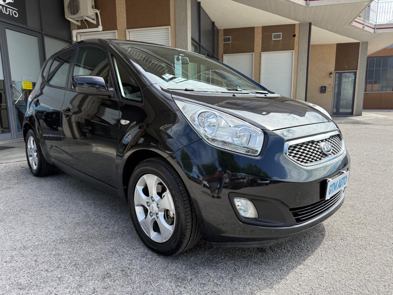 Kia Venga 1.4 CRDi 90CV - Neopatentati