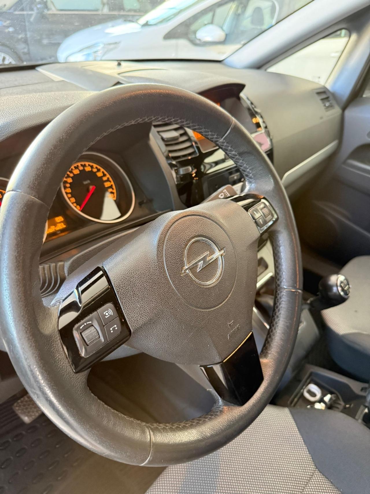 Opel Zafira 1.6 16V ecoM 150CV Turbo One