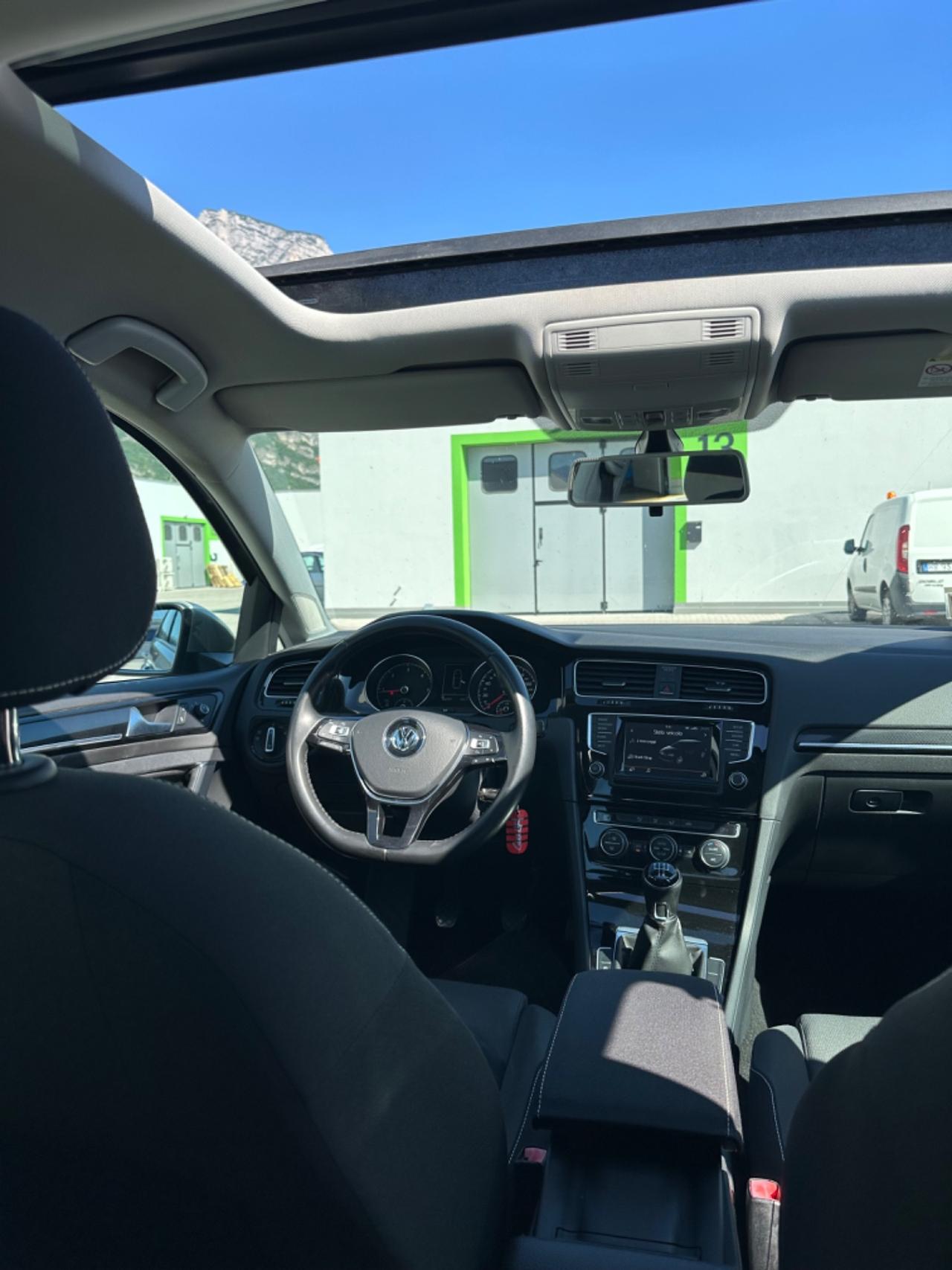 Volkswagen Golf 1.6 TDI Highline CON TETTUCCIO