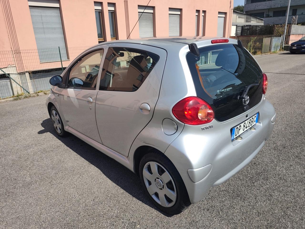 Toyota Aygo 1.0 benzina 5 porte 110 Milà km