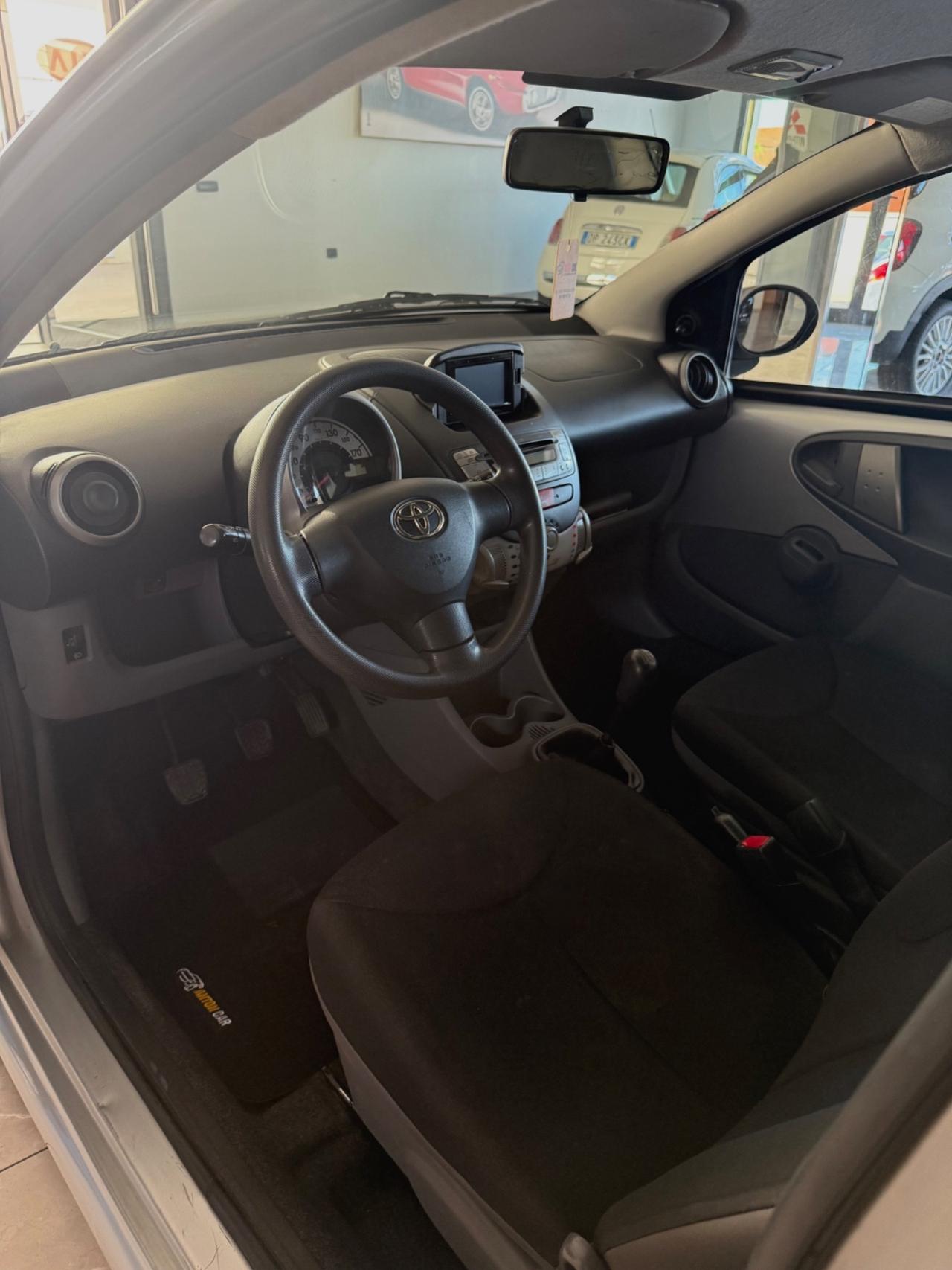Toyota Aygo 1.0 12V VVT-i 3 porte