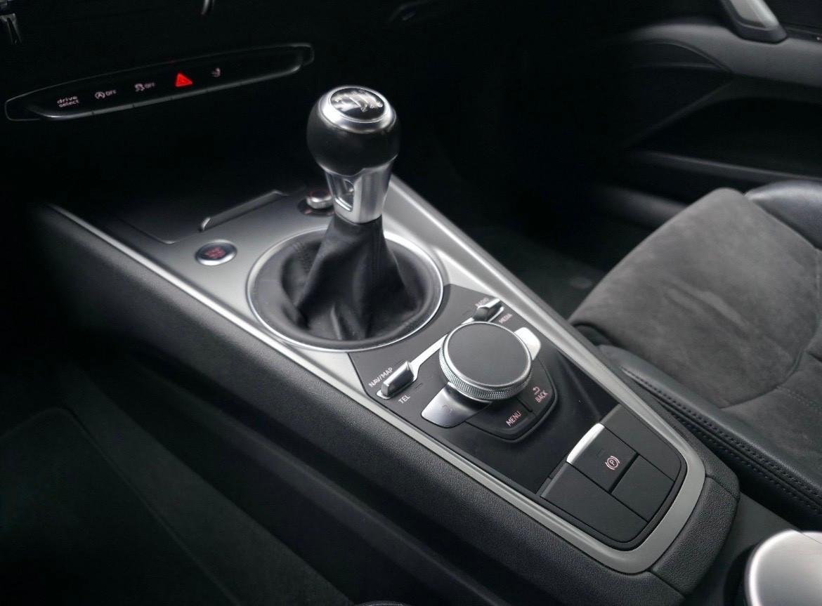 Audi TT Coupé 2.0 TFSI S line