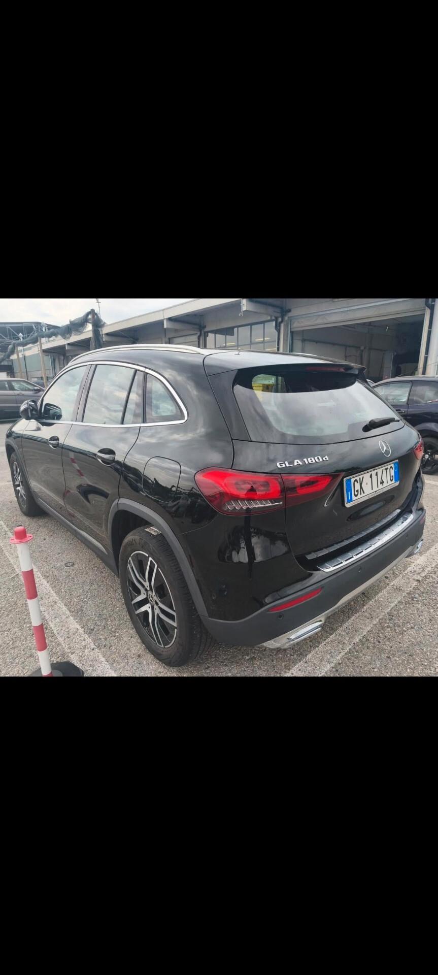 MERCEDES GLA SPORT PLUS 2.0 CDI 116cv 09/2022 KM 97000