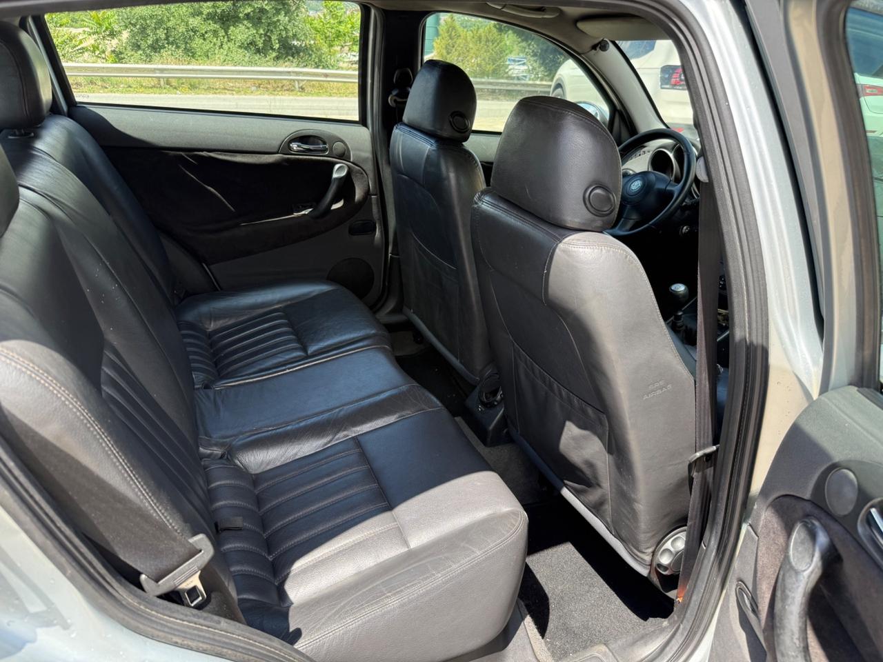 Alfa Romeo 147 1.9 JTD (115 CV) cat 5p. Distinctive