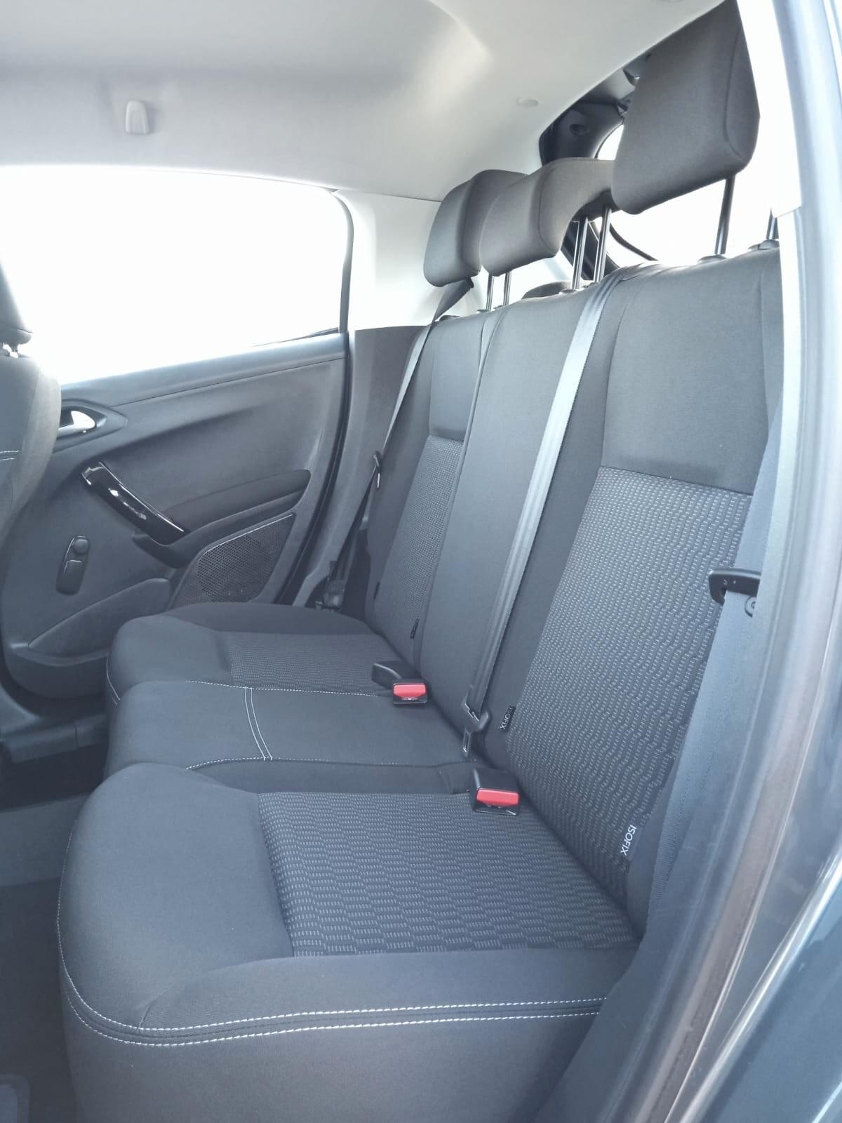 Peugeot 208 BlueHDi 75 5 porte Allure