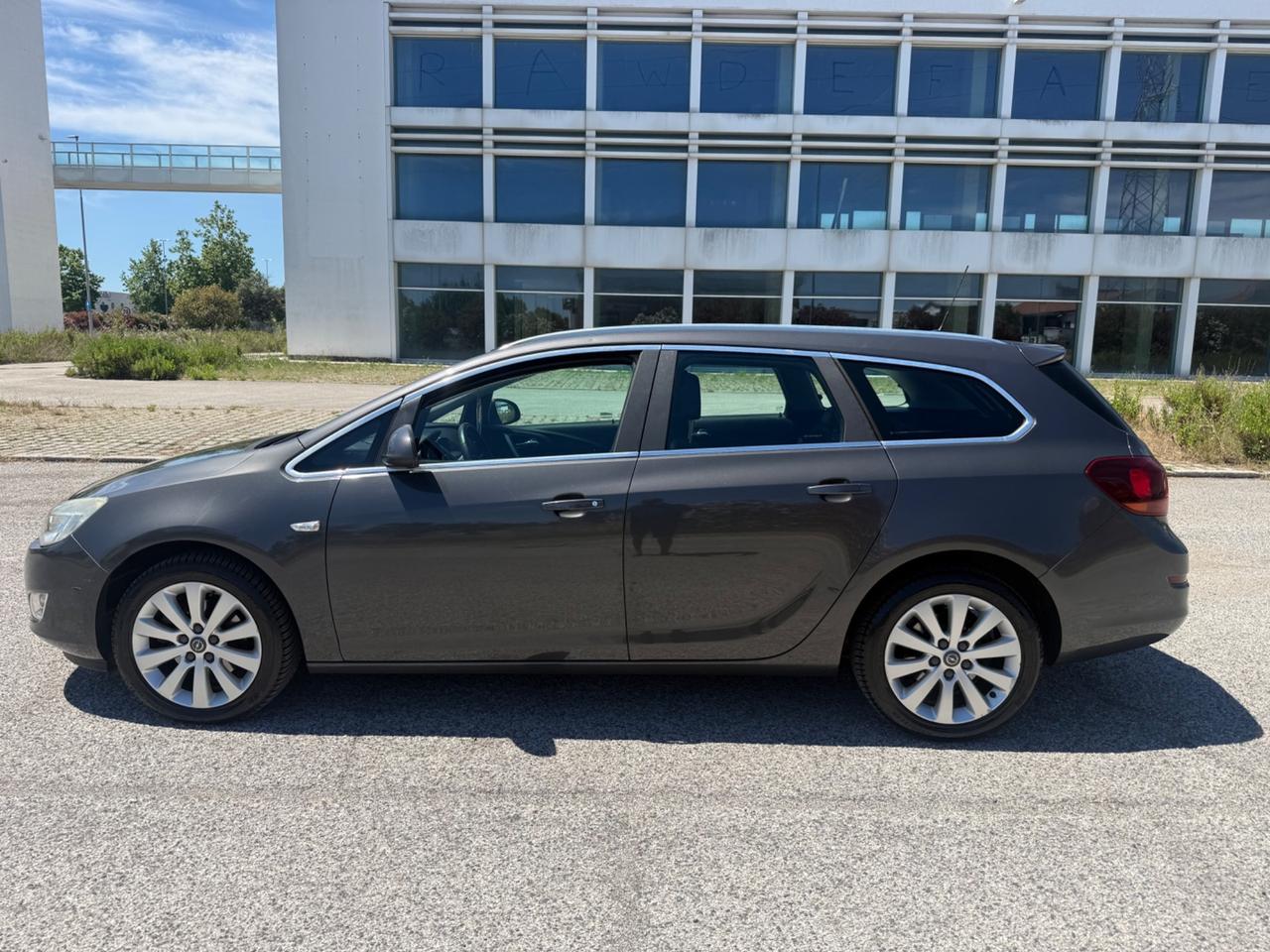 Opel Astra 1.7 CDTI 110CV Sports Tourer Cosmo NEO PATENTATI