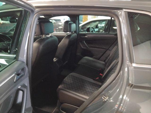 VOLKSWAGEN Tiguan 2.0 TDI 150 CV DSG R-Line 19"