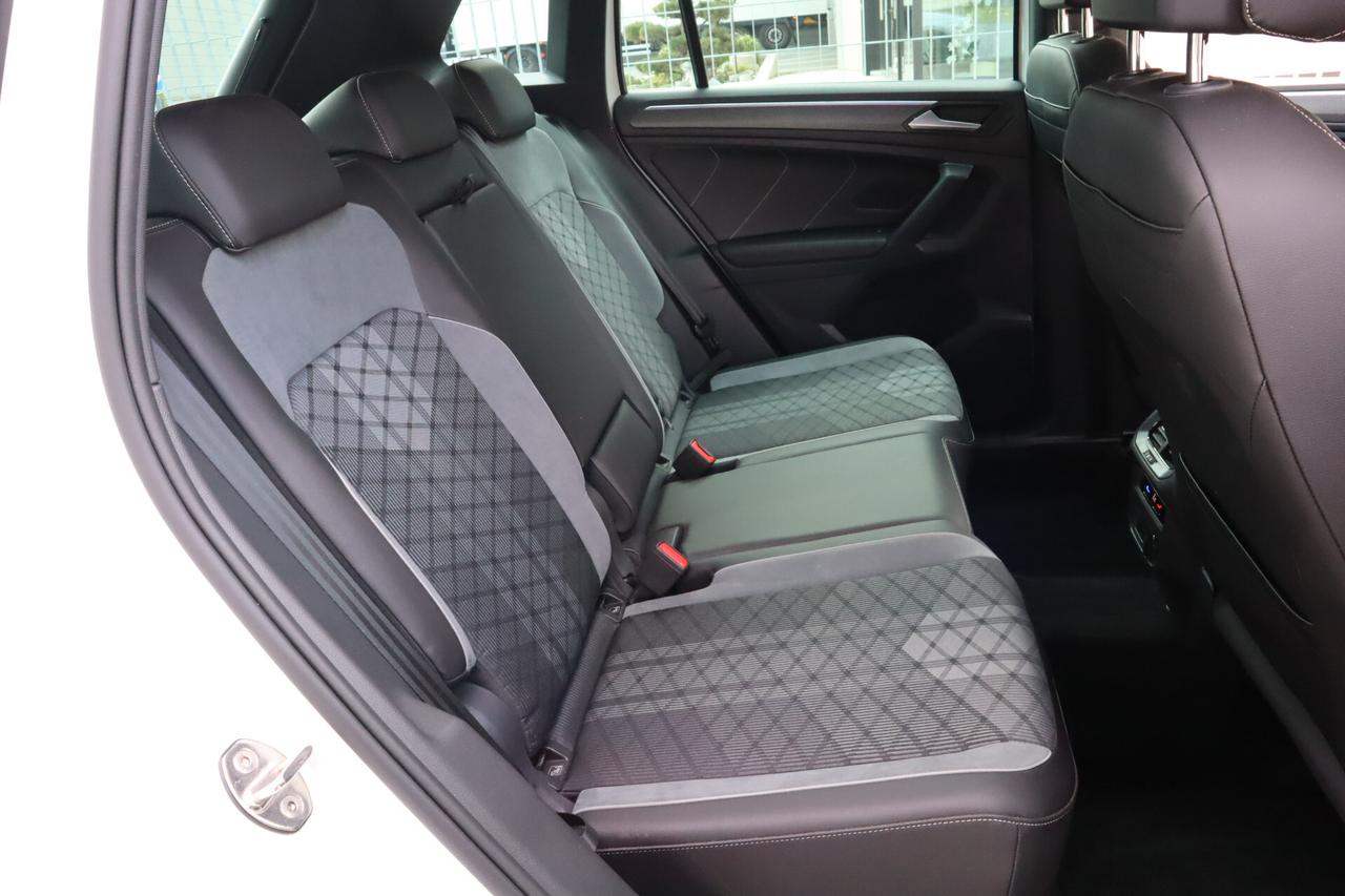 Volkswagen Tiguan PLUG-IN HYBRID 245 R-LINE GANCIO MATRIX CV SOLO 23.300KM!