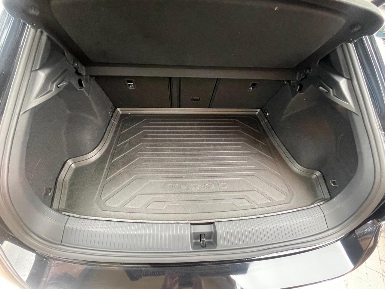 Volkswagen T-Roc R 2.0 TSI DSG 4MOTION AKRAPOVIC'