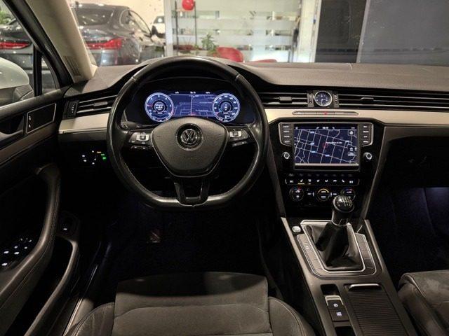 VOLKSWAGEN Passat 2.0 TDI 150CV HIGHLINE BERLINA