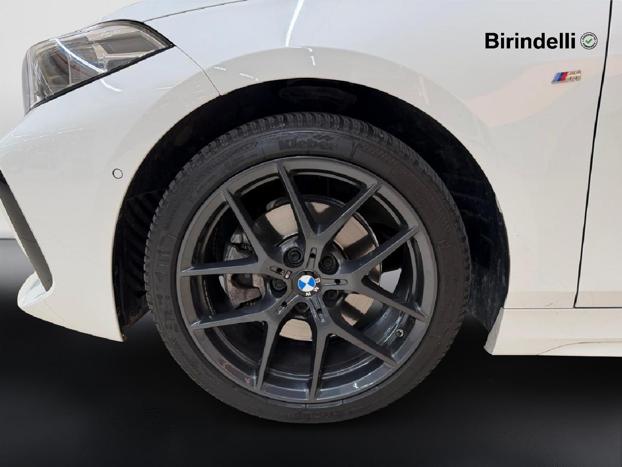 BMW Serie 1 (F40) - 118d 5p. Msport
