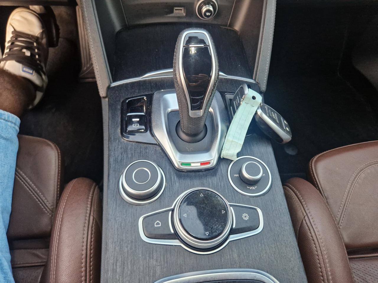 Alfa Romeo Stelvio 2.2 190CV - 2021