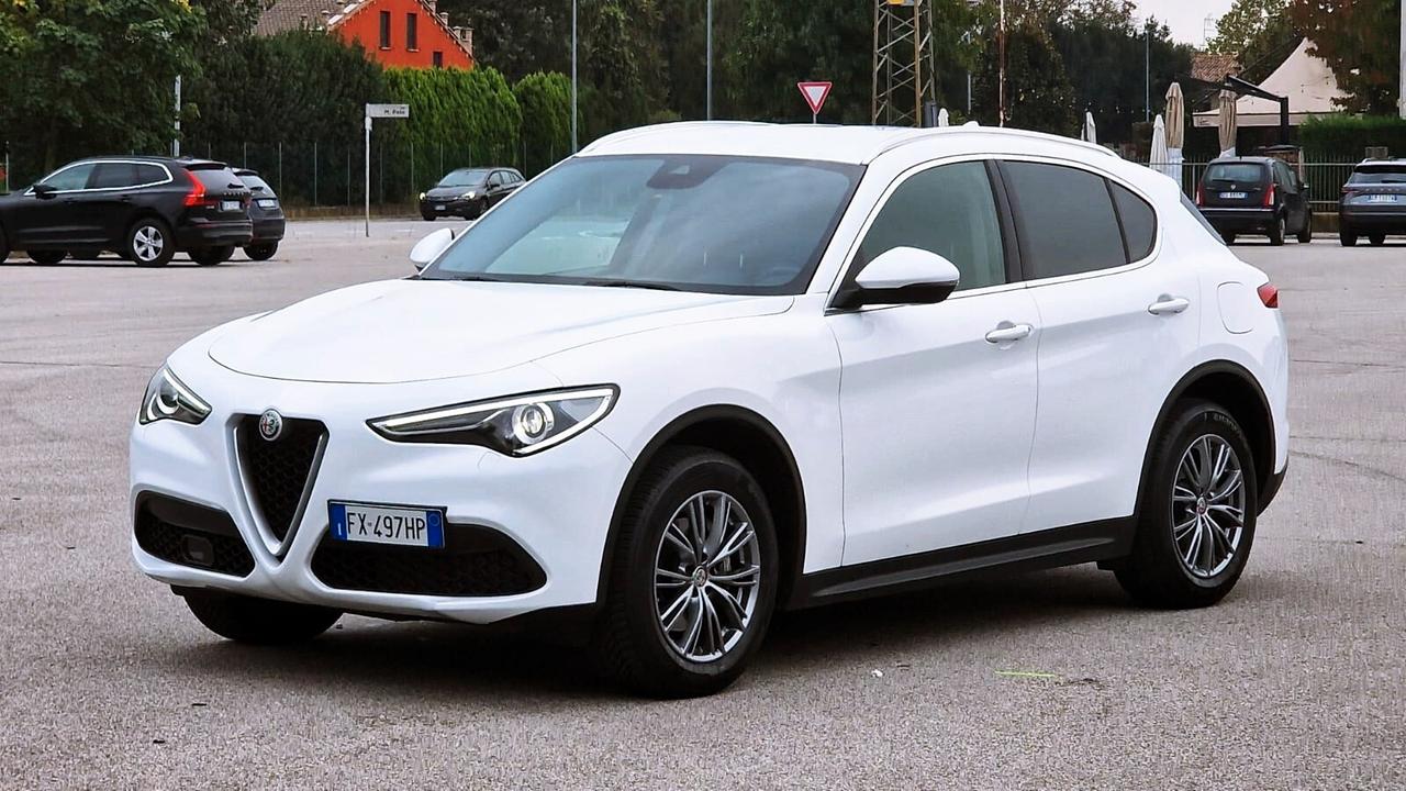 Alfa Romeo Stelvio 2.2 Turbodiesel 190 CV AT8 Q4