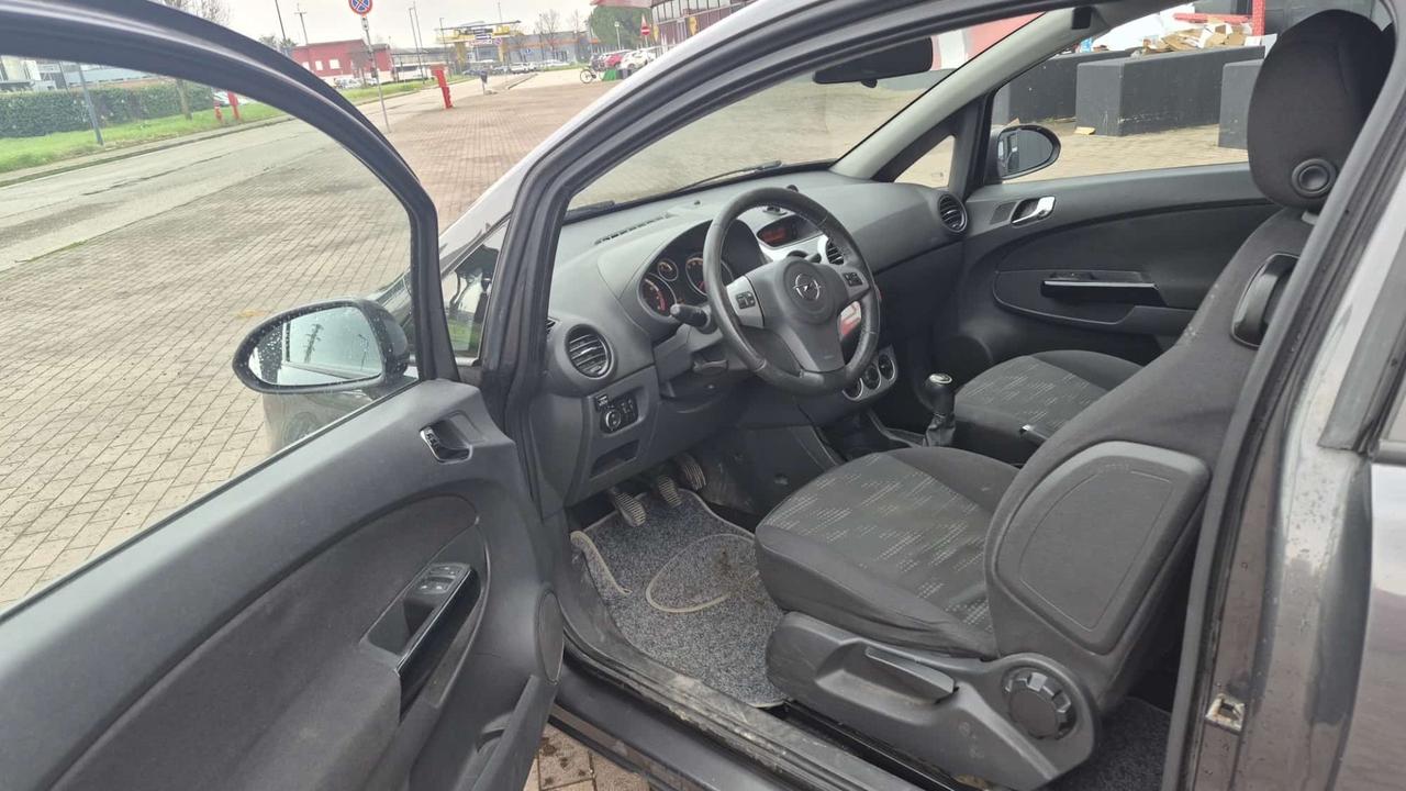 Opel Corsa 1.2 85CV 3 porte GPL-TECH One