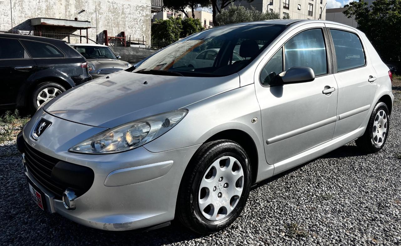 Peugeot 307 1.6 16V HDi 90CV 5p. XT