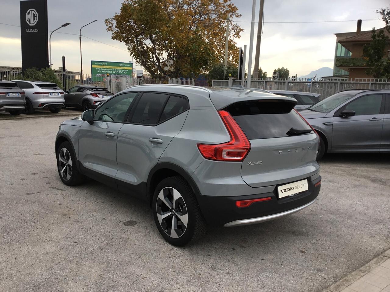 Volvo XC40 B3 Core Cambio Automatico