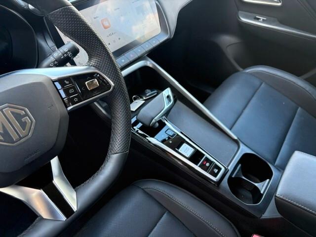 Mg ZS 1.5 Hybrid+ Luxury
