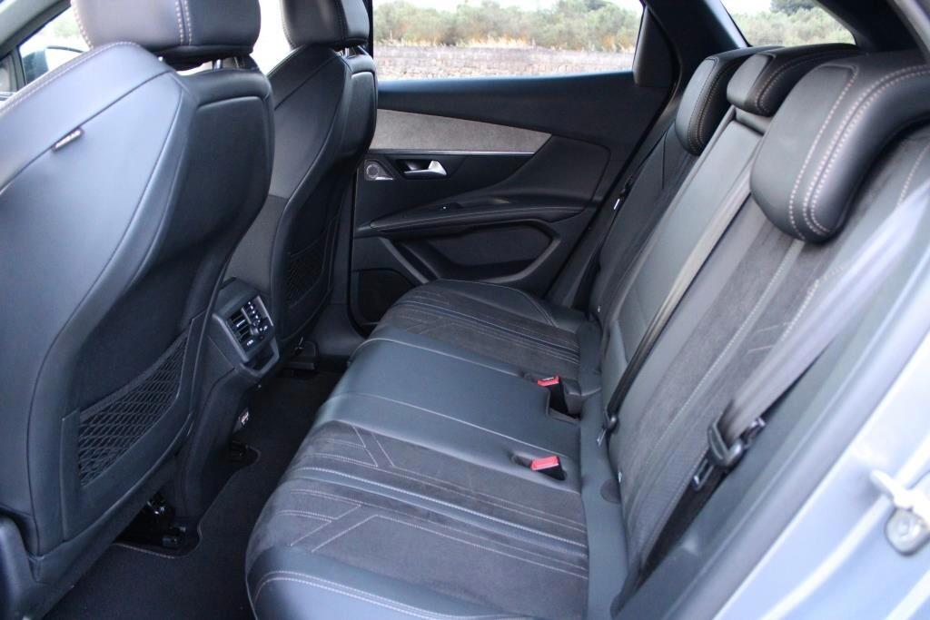 PEUGEOT 3008 1.5 BlueHDi EAT8 GT Pack