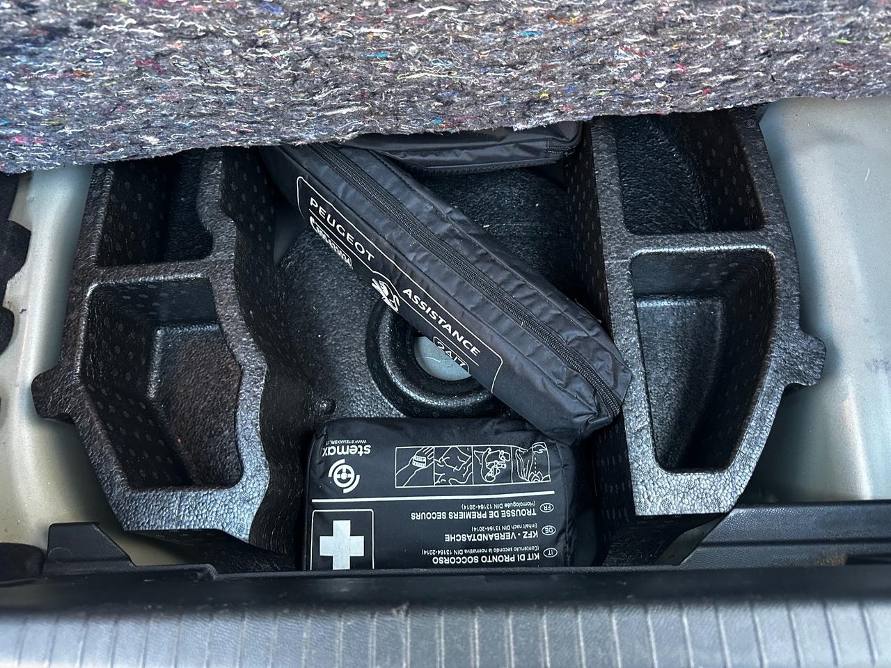 Peugeot 208 BlueHDi 100 Stop&Start 5 porte Allure