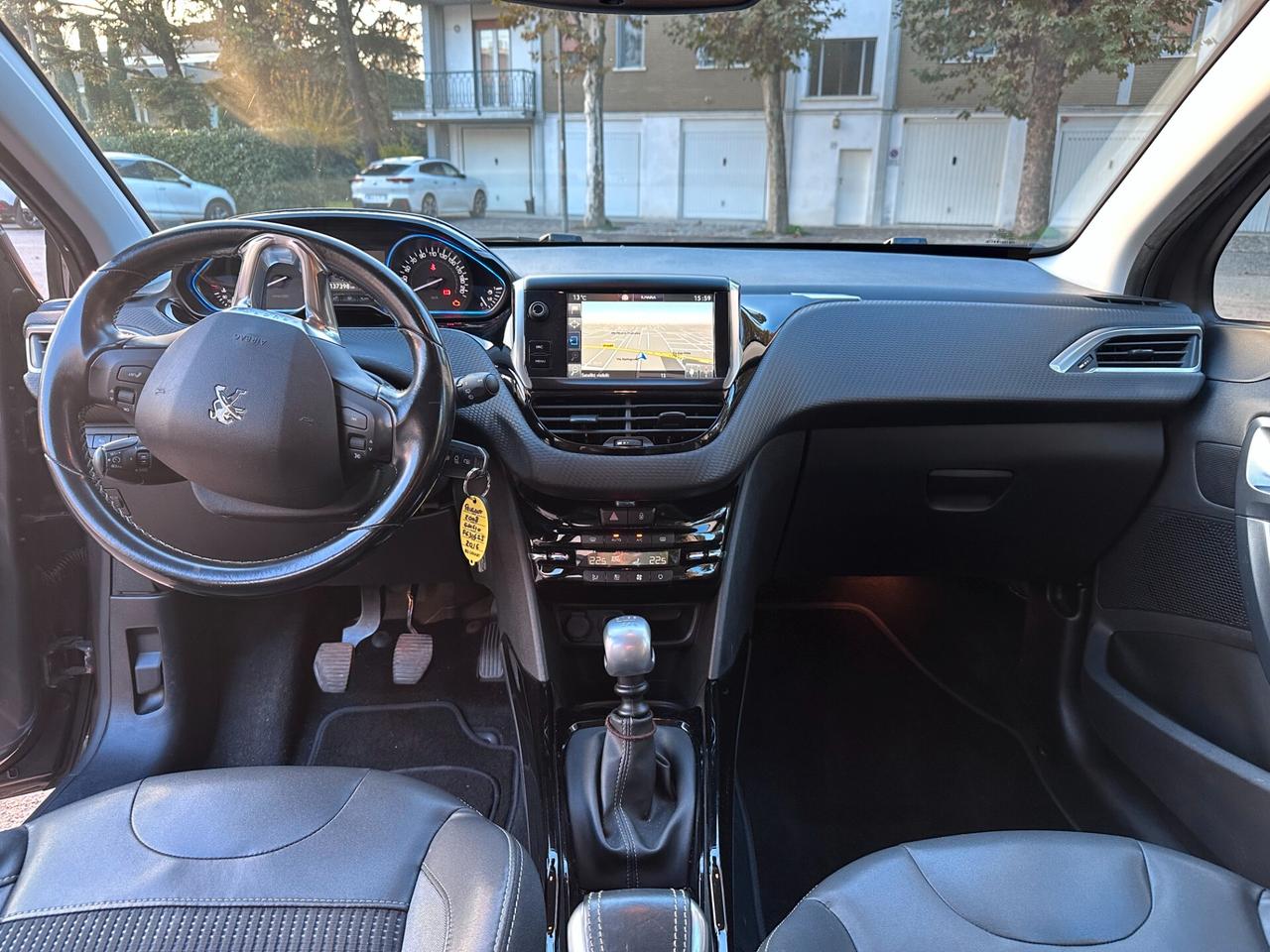 Peugeot 2008 BlueHDi 120 S&S Allure