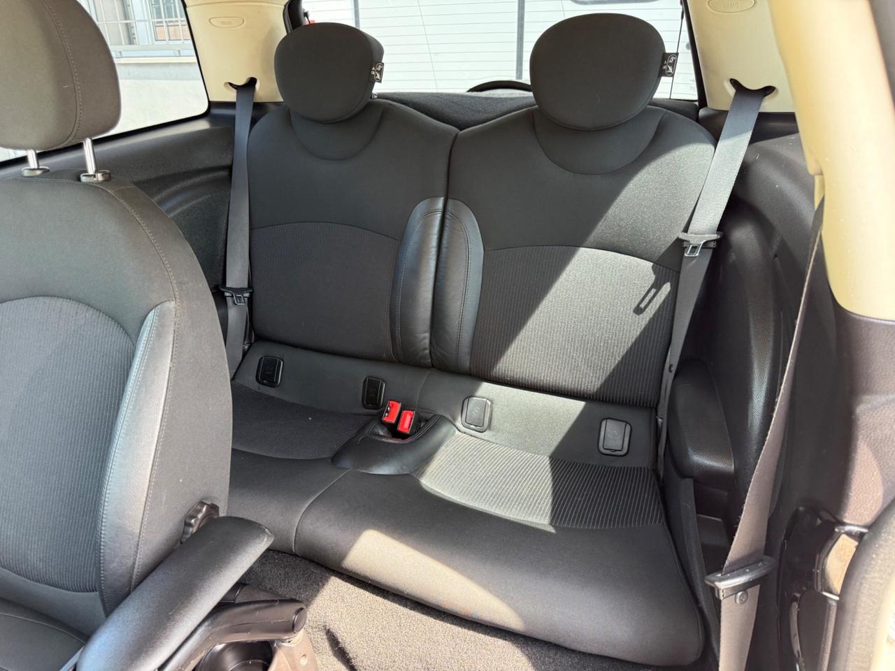 Mini 1.6 16V Cooper D