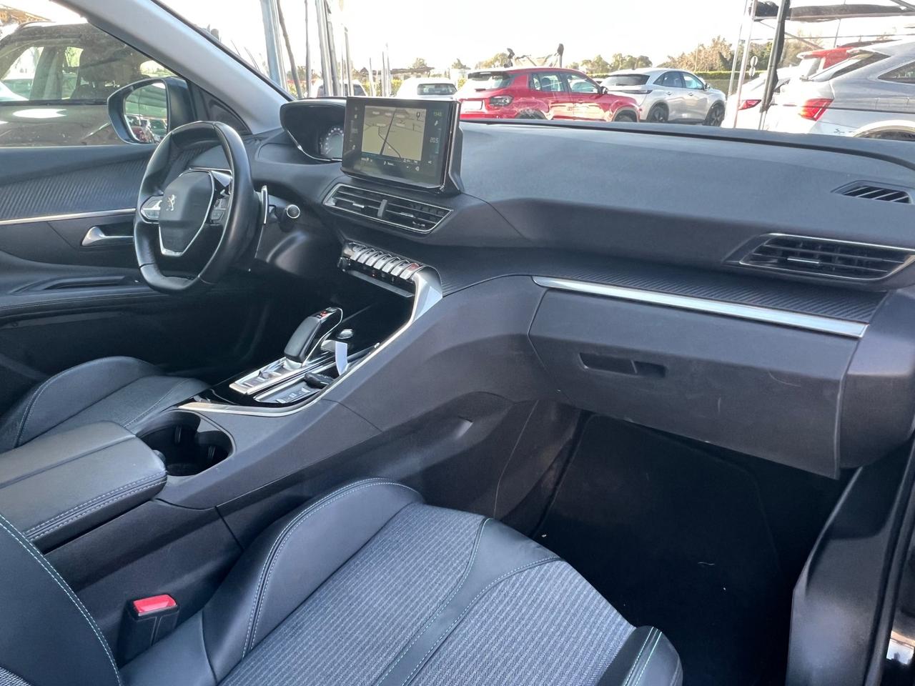 Peugeot 3008 Hybrid 225 e-EAT8 Allure FINANZIABILE