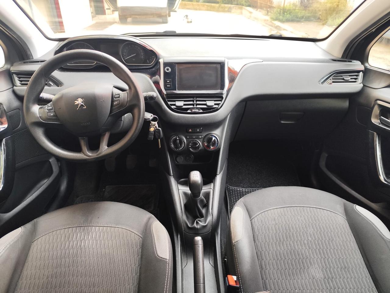 Peugeot 208 1.6 Diesel 75 5 porte Allure