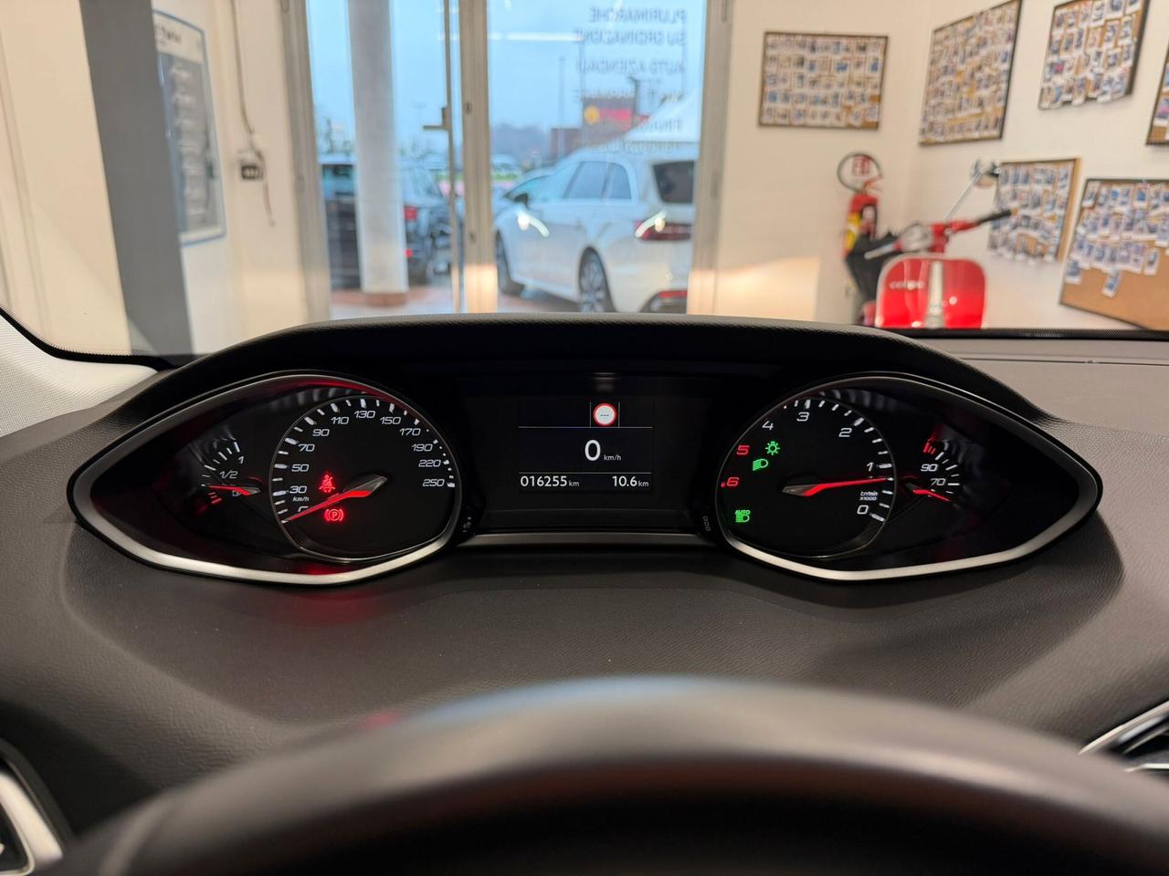 Peugeot 308 BlueHDi 130 S&S Allure