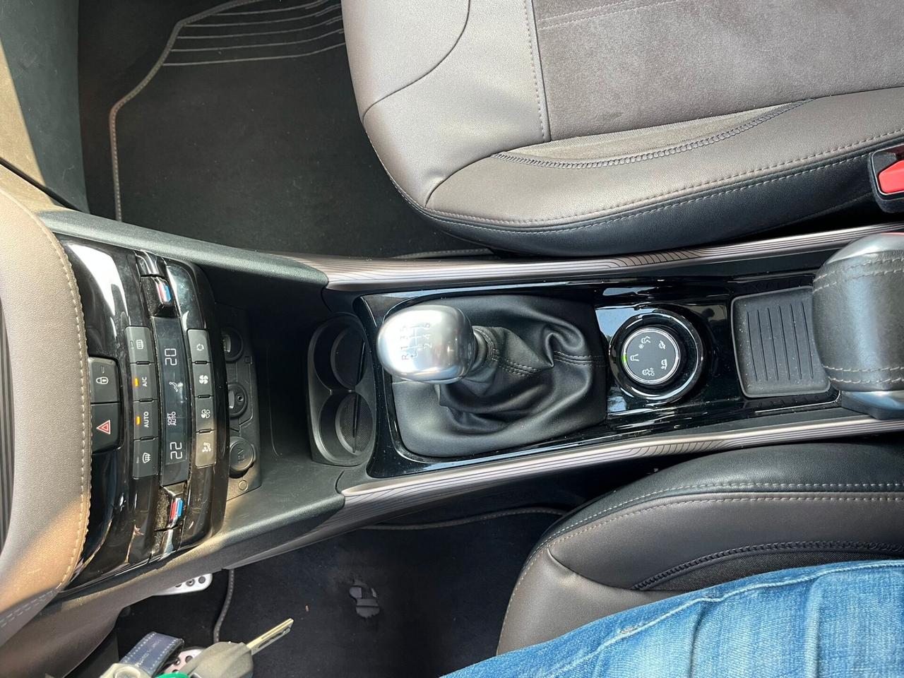 Peugeot 2008 1.6 e-HDi 115 CV Stop&Start Allure