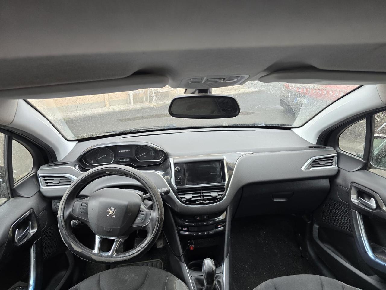 Peugeot 208 1.4 HDi 68 CV 5 porte Allure