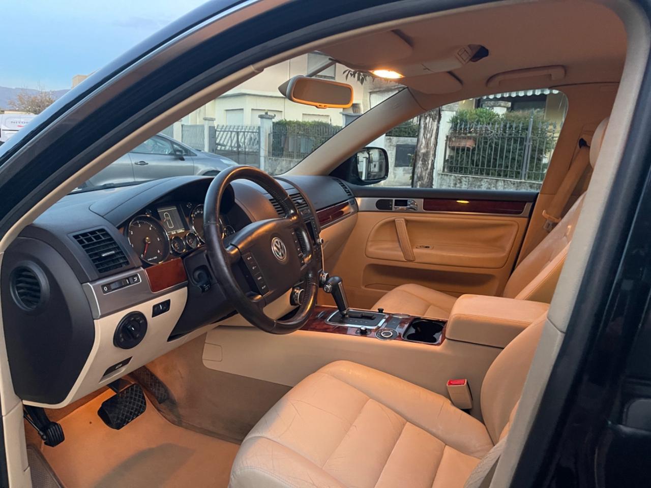 Volkswagen Touareg 3.0/224CV V6 TDI DPF Exclusive