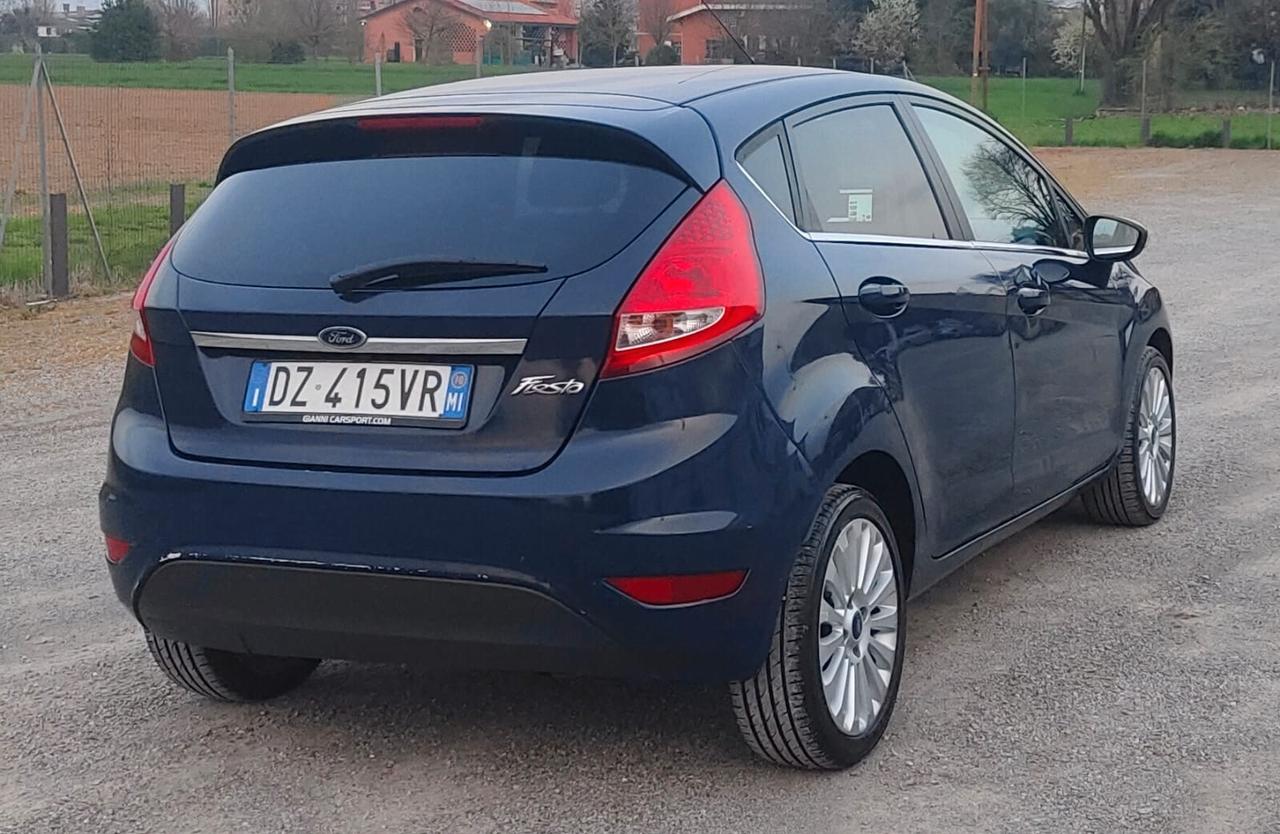 Ford Fiesta 1.4 5 porte Bz.- GPL Titanium