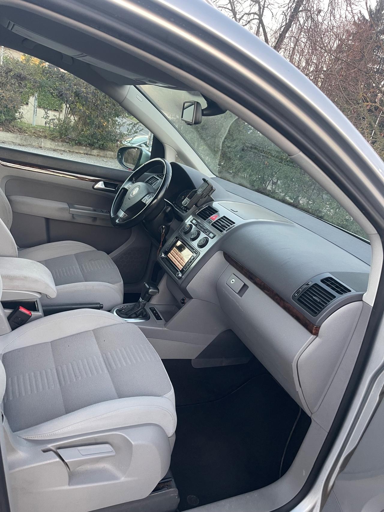 Volkswagen Touran Business 2.0 TDI 140 CV DSG Highline