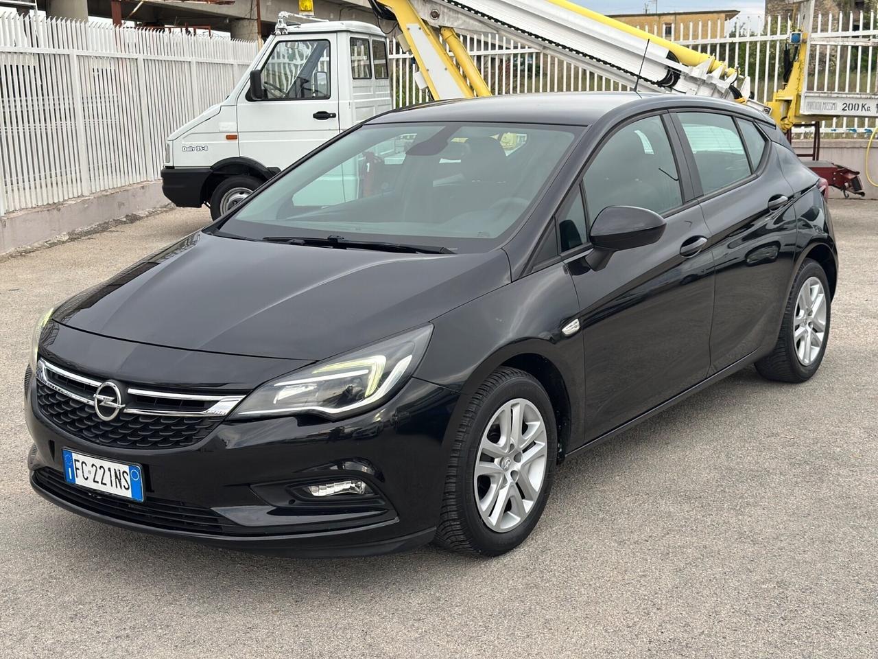 Opel Astra 2016 1.6 CDTi 110CV INCONGRUENZA KM