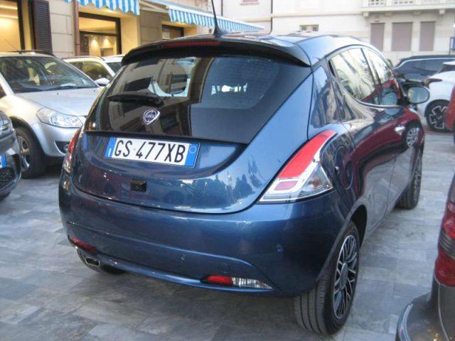 LANCIA Ypsilon 1.0 FIREFLY 5P HYBRID GOLD PLUS