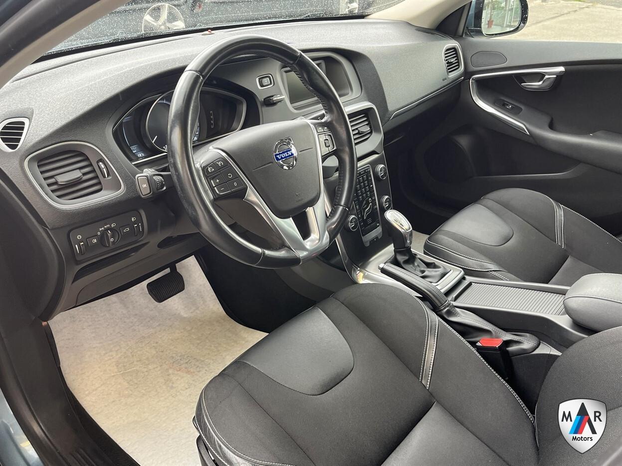 Volvo V40 D3 Geartronic Momentum