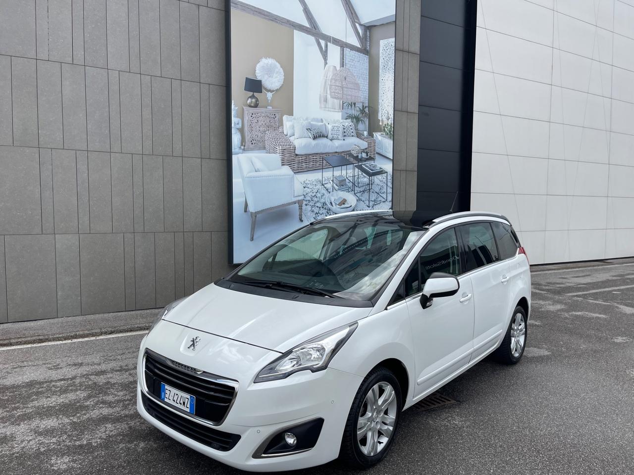 Peugeot 5008 BlueHDi 120 S&S Allure