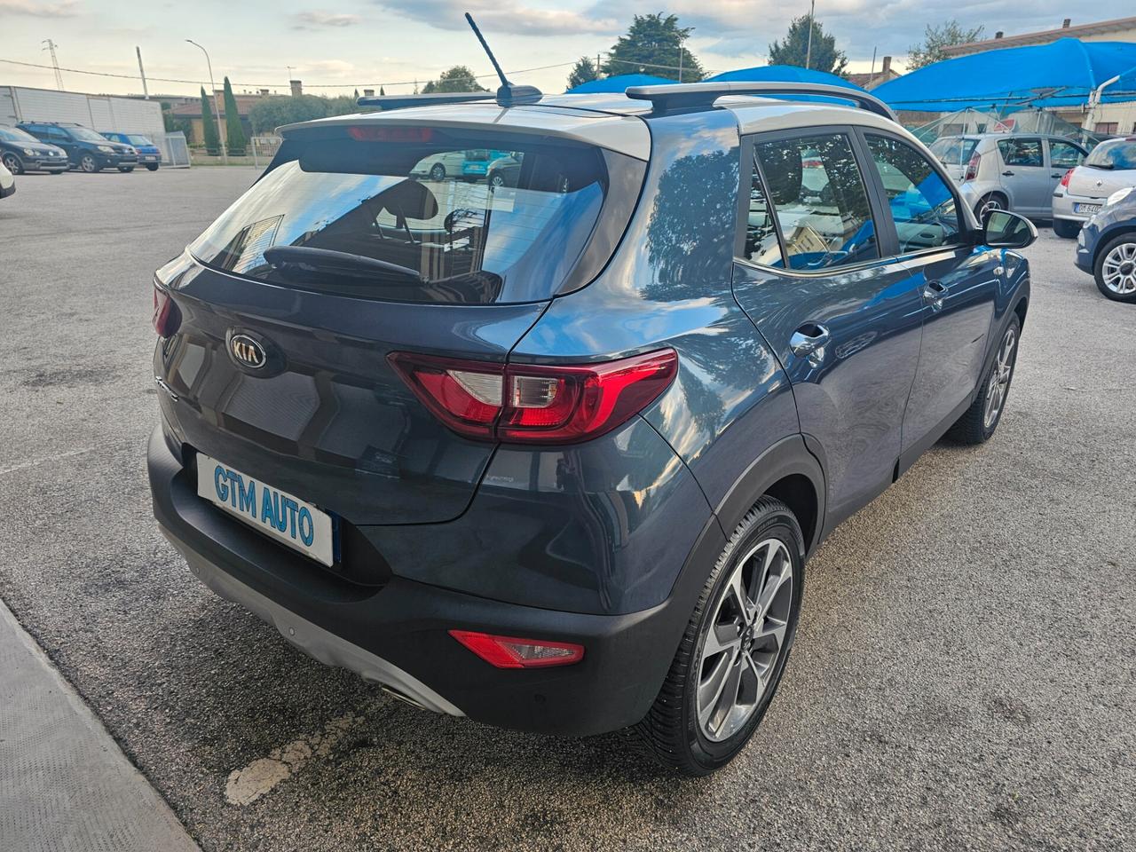 Kia Stonic 1.4 MPI 100 CV Style - Neopatentati