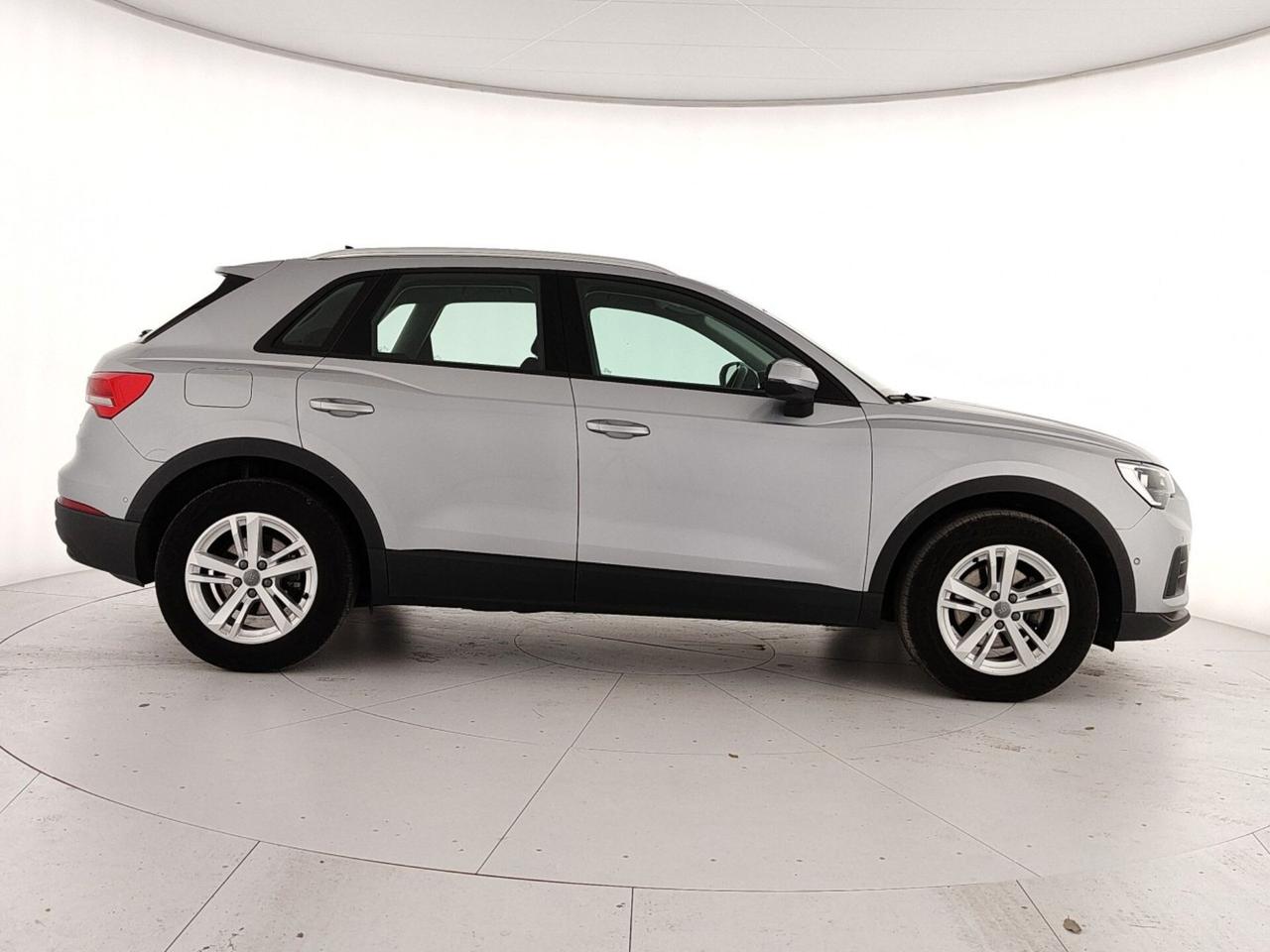 Audi Q3 35 TDI quattro Business