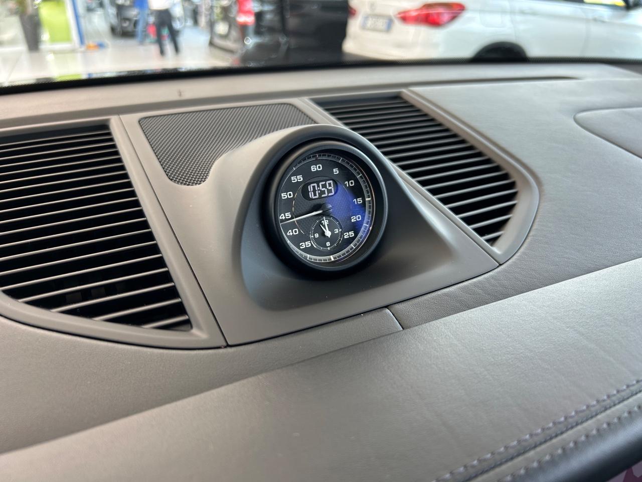 Porsche Macan 2.0 T Auto
