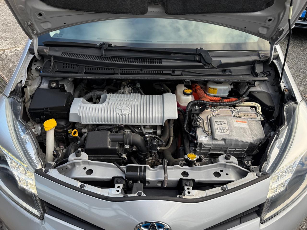 Yaris 1.5 Hybrid - Style-unipro-rate-garanzia -