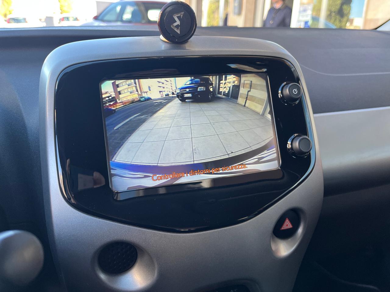 Toyota Aygo 1.0 VVT-i 69 CV 5 porte x-play